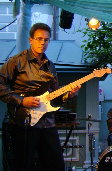 Фото Томас В. преподаватель гитары